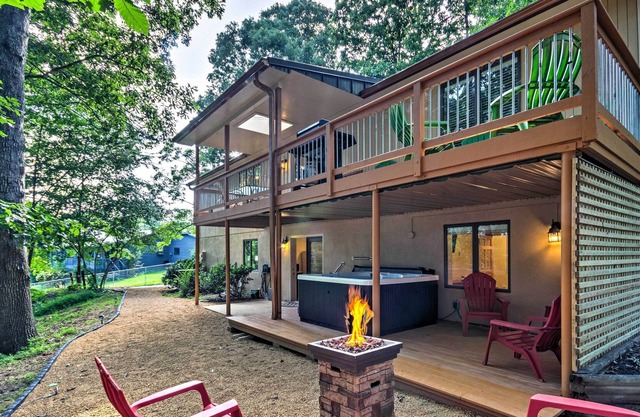 ¡NUEVO! Casa privada con bañera de hidromasaje- 14 minutos a Asheville