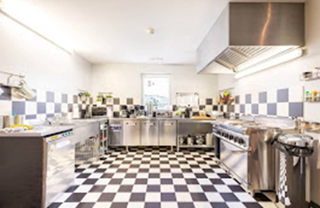 Ardenas cerca de Durbuy: Casa rural familiar o acogedora con 5 habitaciones y 5 baños privados