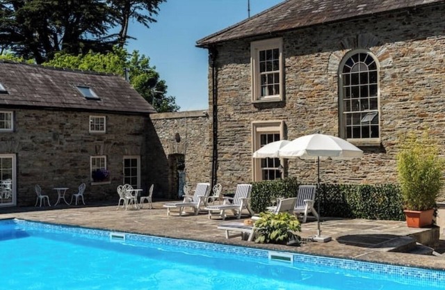 Ardnavaha House Poolside Cottage 2