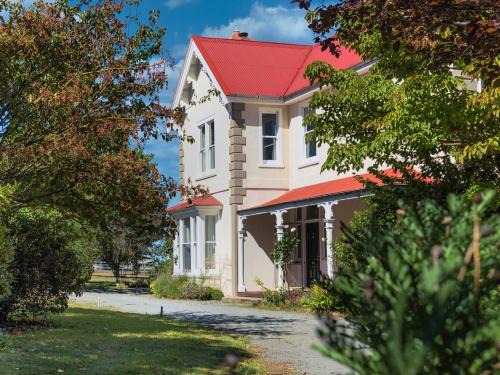 Ardross House