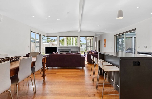 Are you craving some family time by the beach, this gem is it! (sleeps 10)