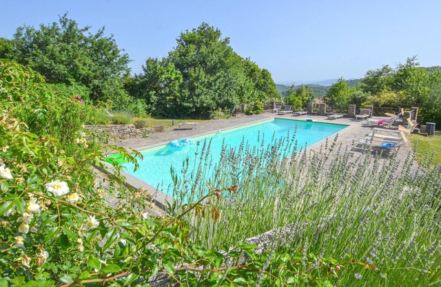 Alojamiento de 4 habitaciones en San Giustino