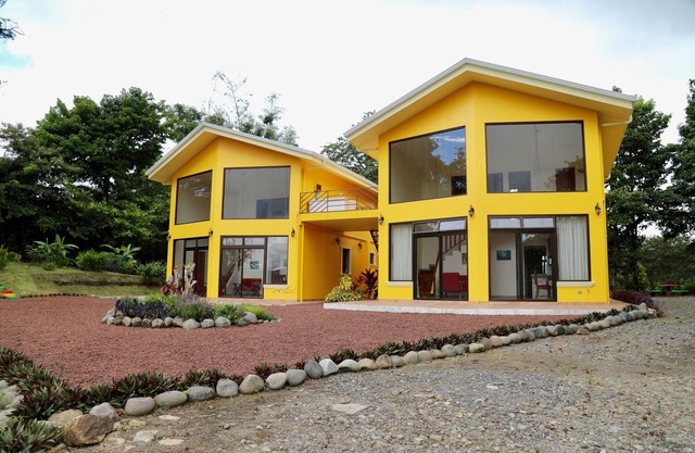 Arenal Lakeview Villas