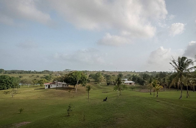 Arenosa Panama Gated Lakefront Farm with 2500 Sqft Home