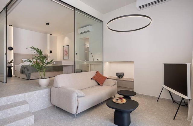 Ares Luxurious Residence