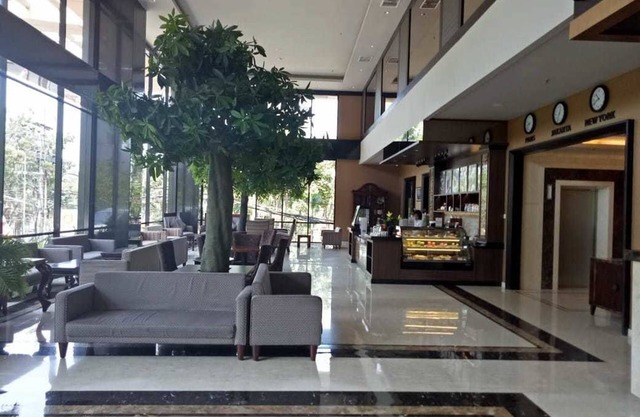 Aria Centra Hotel Surabaya
