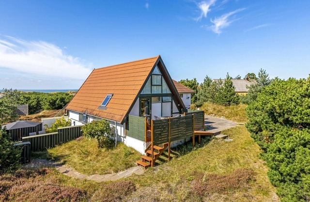 "Ariana" - 150m from the sea by Interhome