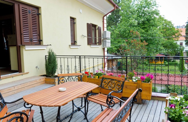 Arina Apartments