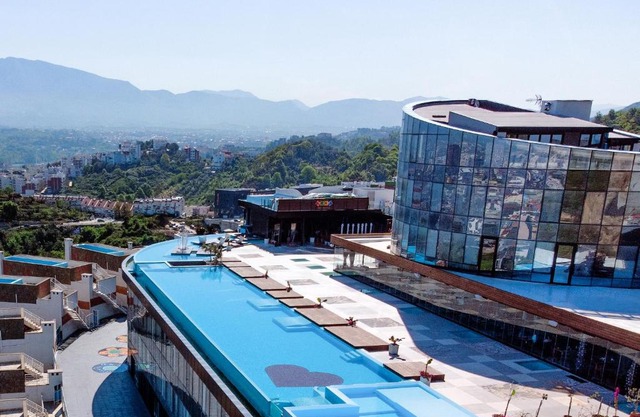 Arka Art Hotel
