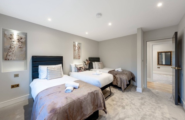 Arka House | Wembley | Weekly & Monthly offers