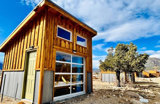 Arkansas River Cabin + Breakfast (No Fees) -12