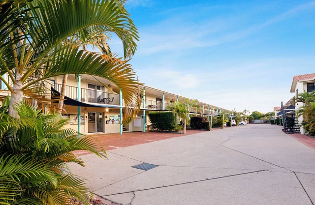 Arlia Sands Apartments