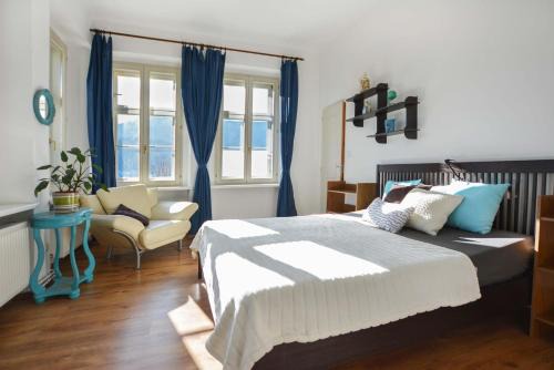 Arnie Apartman