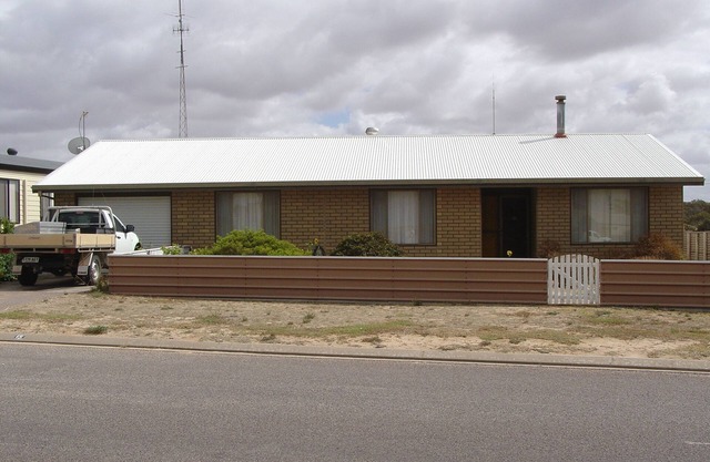 Arno Bay Holiday Home