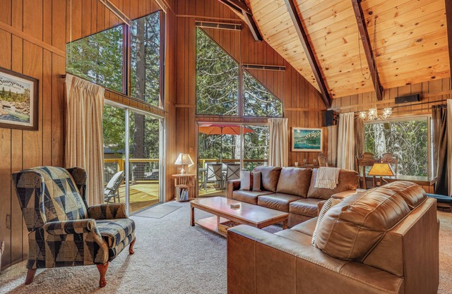 Arnold Chalet Near Town & Calaveras Big Trees!