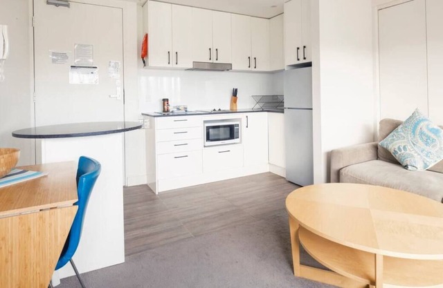 Arrive to your next getaway in this retreat that is along the waterfront!