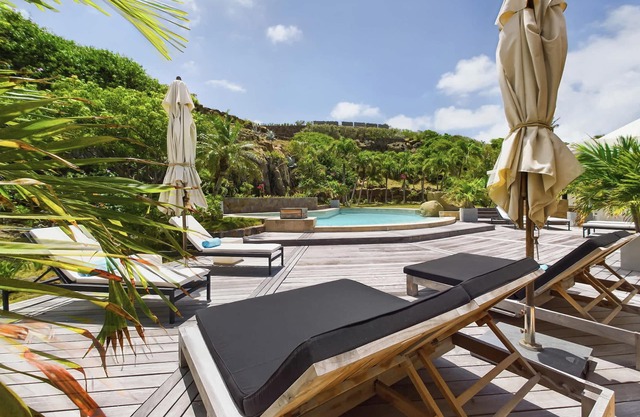 Decoración elegante y magníficas vistas al océano, piscina climatizada en el área del jardín, Wifi gratuito