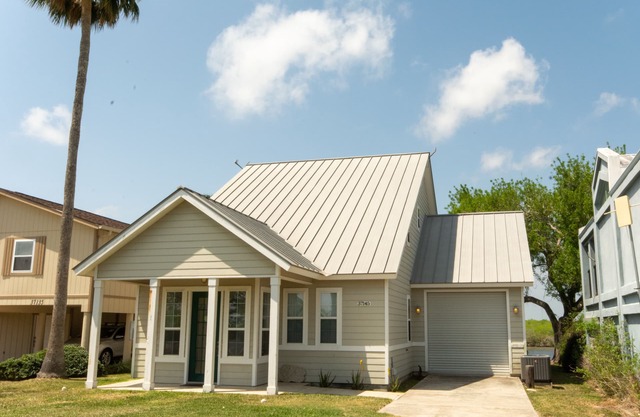 Arroyo City, TX Waterfront home