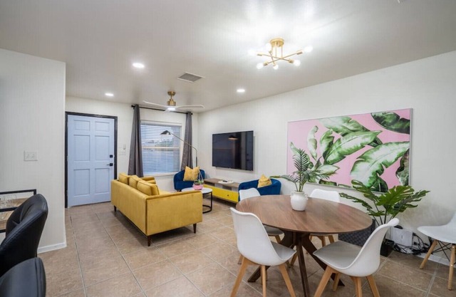 Art Deco 3 Bedroom Near Ft Bliss