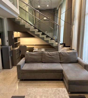Art Deco Residence by AA Apartement