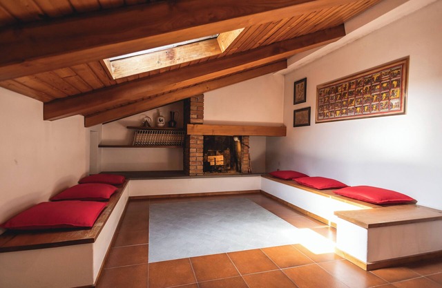 Art Haven cozy and quiet apartment suitable for families with balcony