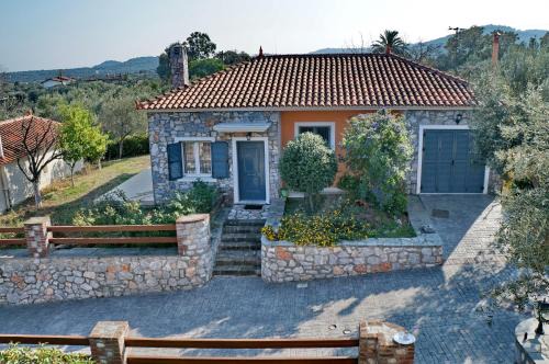 Art Lesvos Villa 2