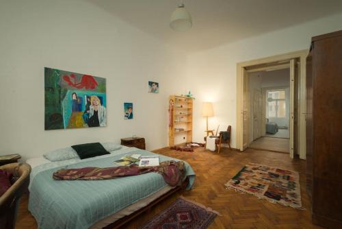 Artisan & Old-timey 2 bedrooms home