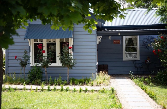 Artisan Retreat