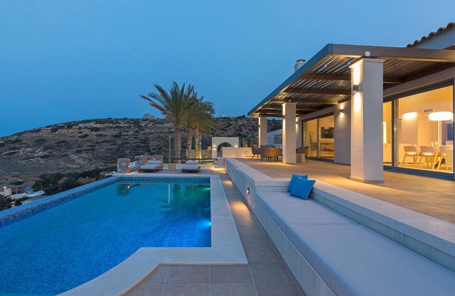 Artisan's House - Cinco Habitaciones Villa, Capacidad 10