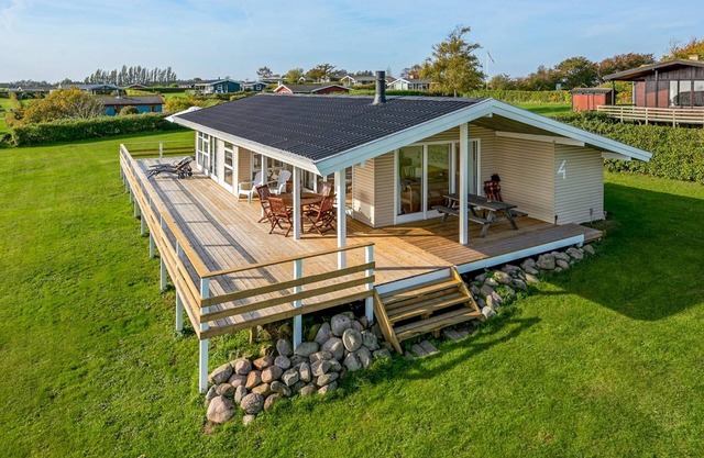 "Arton" - 300m from the sea by Interhome
