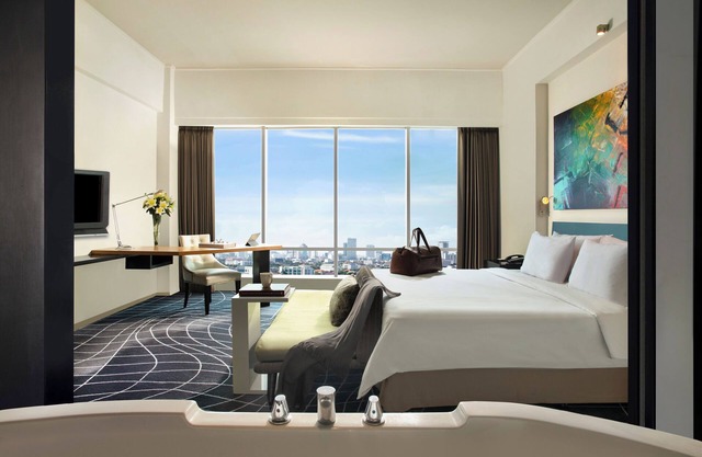 Artotel TS Suites Surabaya
