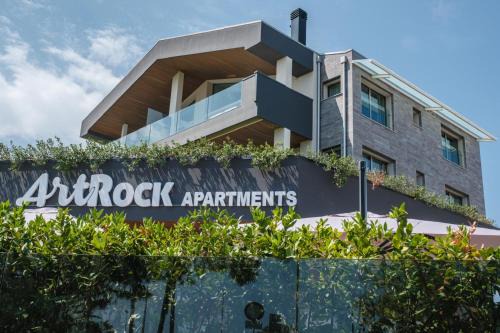 ArtRock Apartments