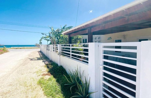 Welcome to Aruba Roks Apartment 210-1