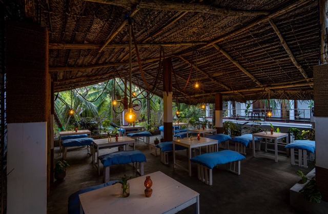 Arugambay Resort