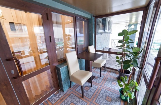 Aruna Hotel