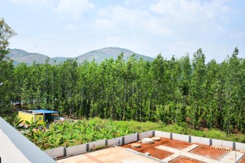 Aruvi Resort