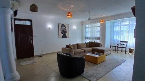 Ary Homestay Nyali- A Walk to Nyali Beach