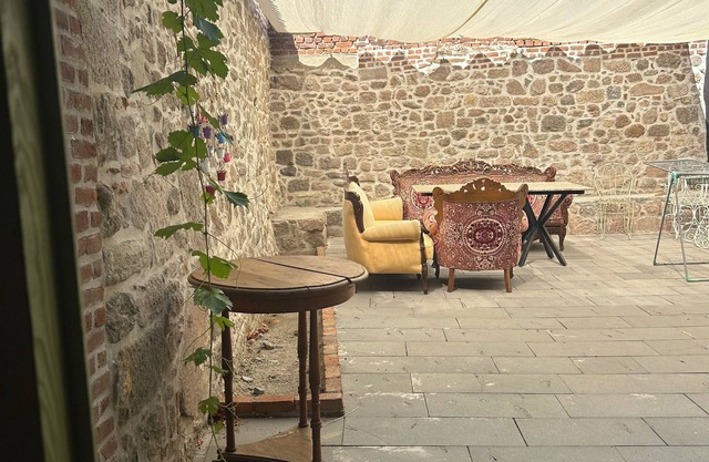 Asclepius Boutique Hotel & Cafe