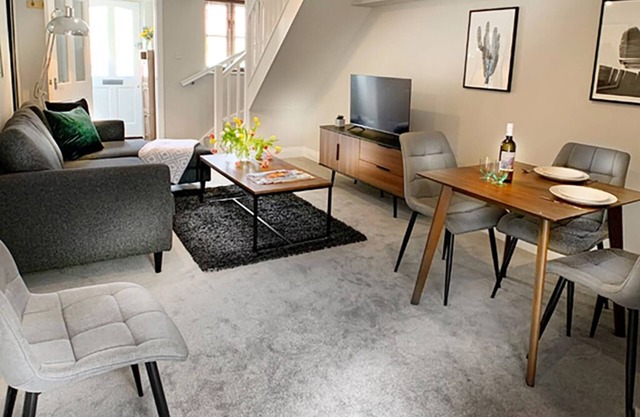 Ascot - Parking, Garden, Pets Welcome