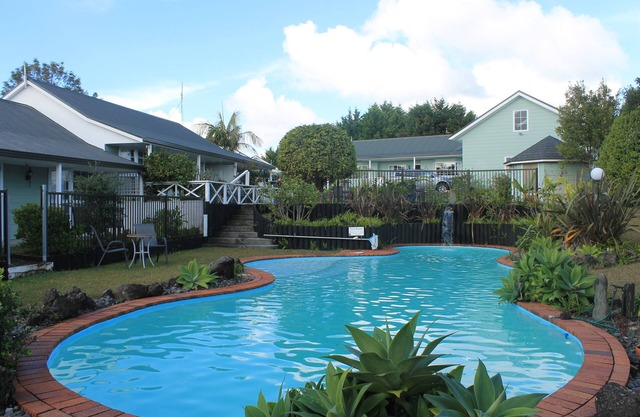 Ash Grove Boutique Motel
