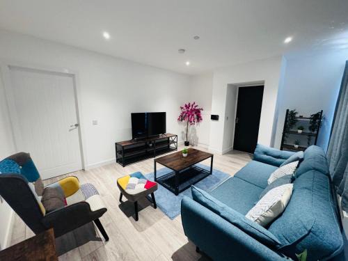 Ash Residence - Lovely 2 spacious bedrooms city centre flat with private parking
