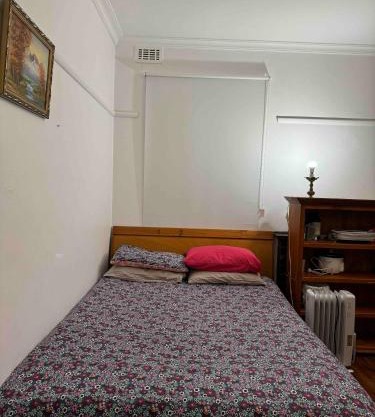 Ashburton big Room with shared bathroom 1