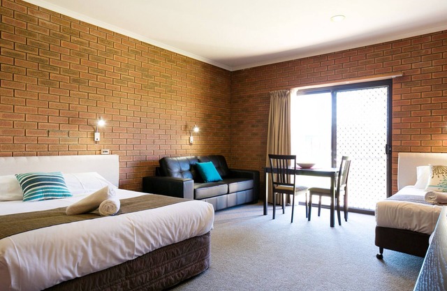 Ashleigh Court Motor Inn