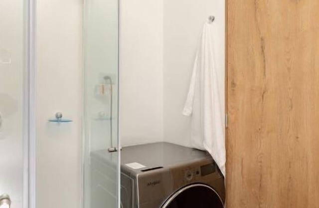 Ashtonishing loft with A/C n Wi-Fi