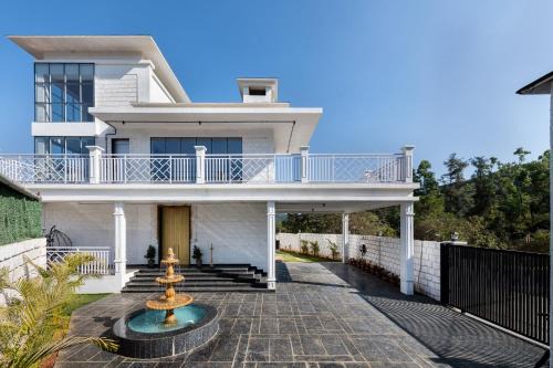 ASHVIDA - Luxury Villa Collection.