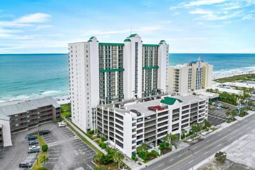 Ashworh 1001 Four Bedroom Condo Oceanfront "PIcture Perfect"