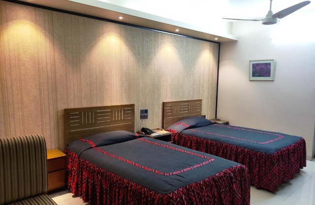 Asian SR Hotel