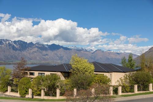 Aspen Grove Villas
