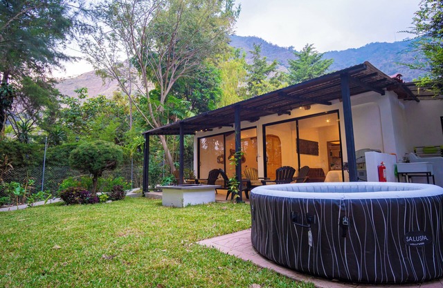 !Asteroide B612! "Un refugio celestial en Atitlan"