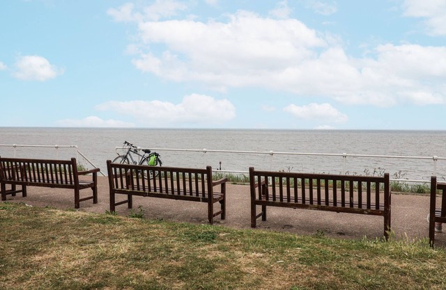 Astondene, East Cliff